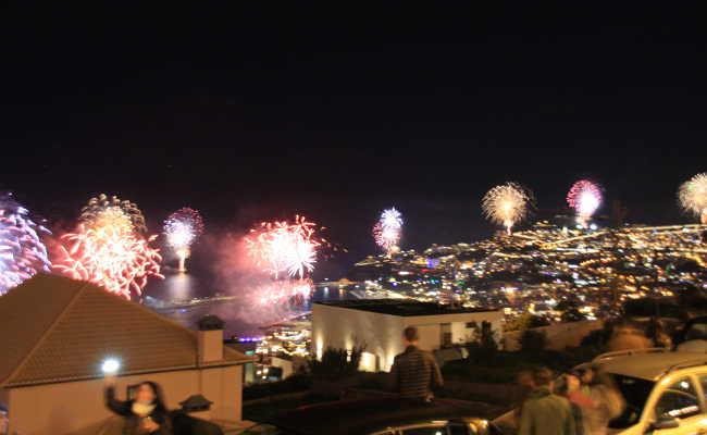 Feuerwerk Funchal Hafen