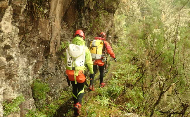 Anweg zur Schlucht Ribeira da Hortela in Madeira