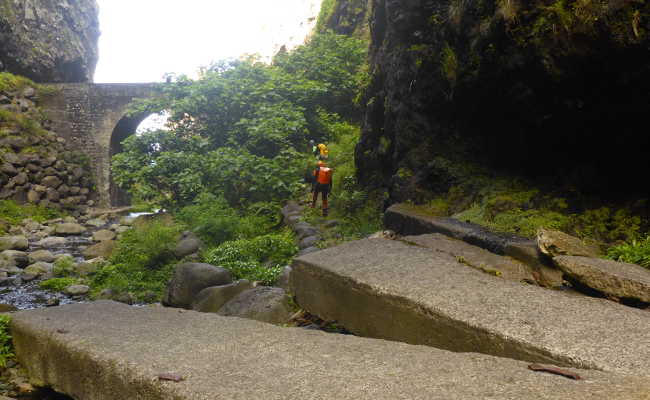 Canyoning in Sao Vicente