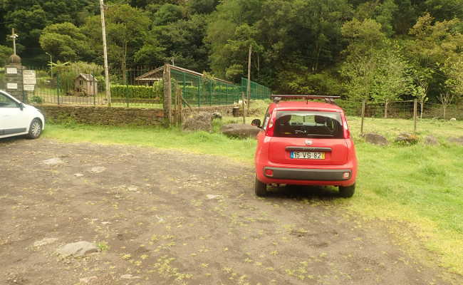 Canyoning Parkplatz in Seixal, Fischfarm