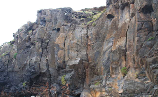 Climbing Sao Lourenco