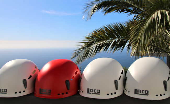 Mountain sports helmet for climbing