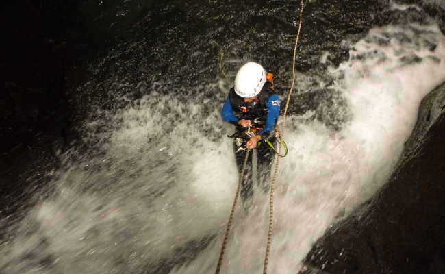 Canyoning in Seixal für Fortgeschrittene Canyoning für Fortgeschrittene