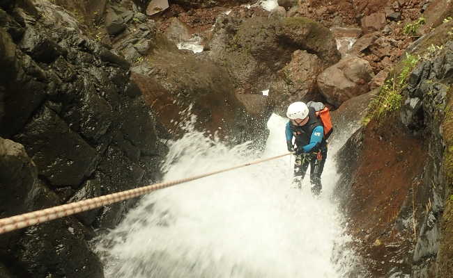 Abseilen in Curral das Freiras