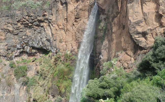 Wasserfall an der Calhau da Lapa Wasserfall an der Calhau da Lapa, Madeira