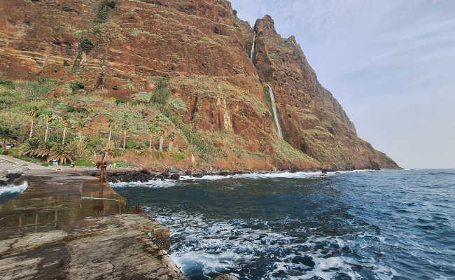 Der Wasserfall Quinta Grande in der Totalen Wasserfall Quinta Grande