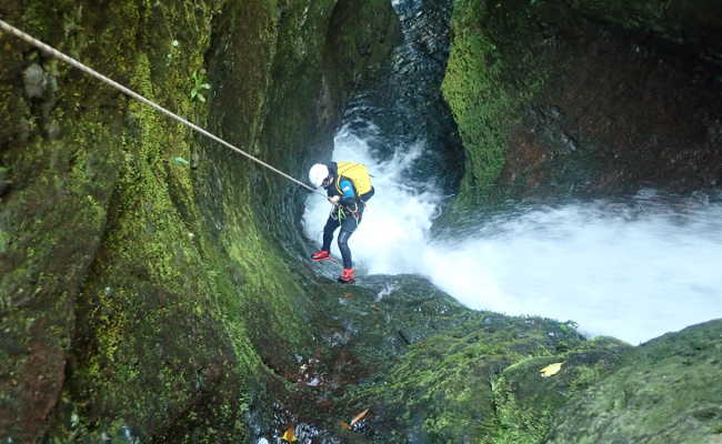 Wasserfall abseilen