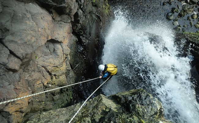 Die Schlucht führt bis zum Meer