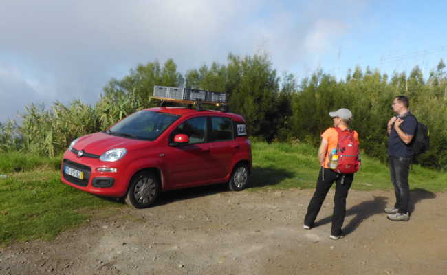 Unser Parkplatz am Caminho Lombo do Atouguia Parkplatz Lombo do Atouguia