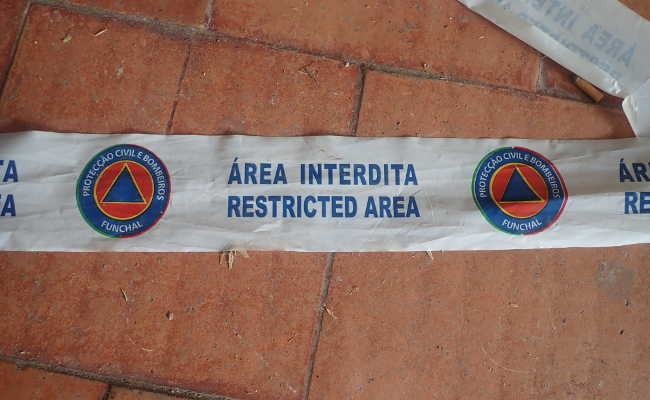 Restricted Area Schwimmbad