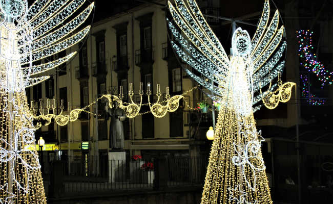 Weihnachtsbeleuchtung in Funchal