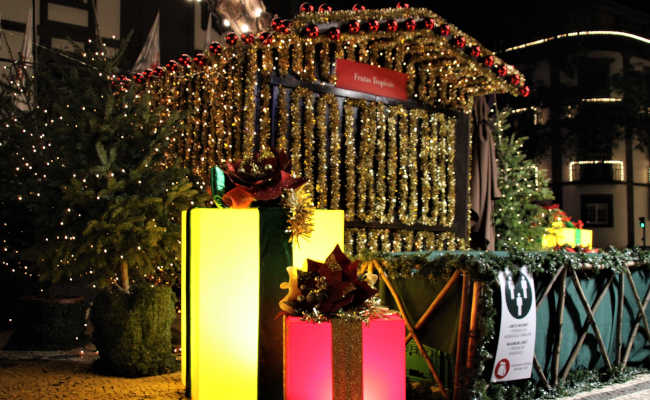 Weihnachtsbude in Funchal Weihnachtshäuschen Madeira
