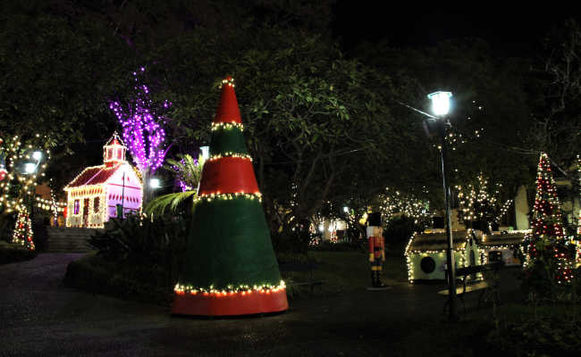 Weihnachtspark in der Stadt Weihnachtspark Hafen
